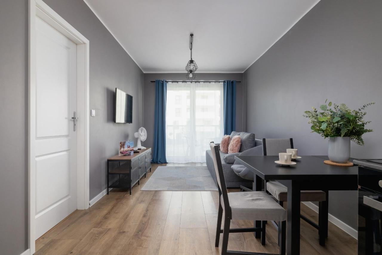 Comfy Apartment Pachonskiego With Parking In Krakow By Noclegi Renters Exterior photo