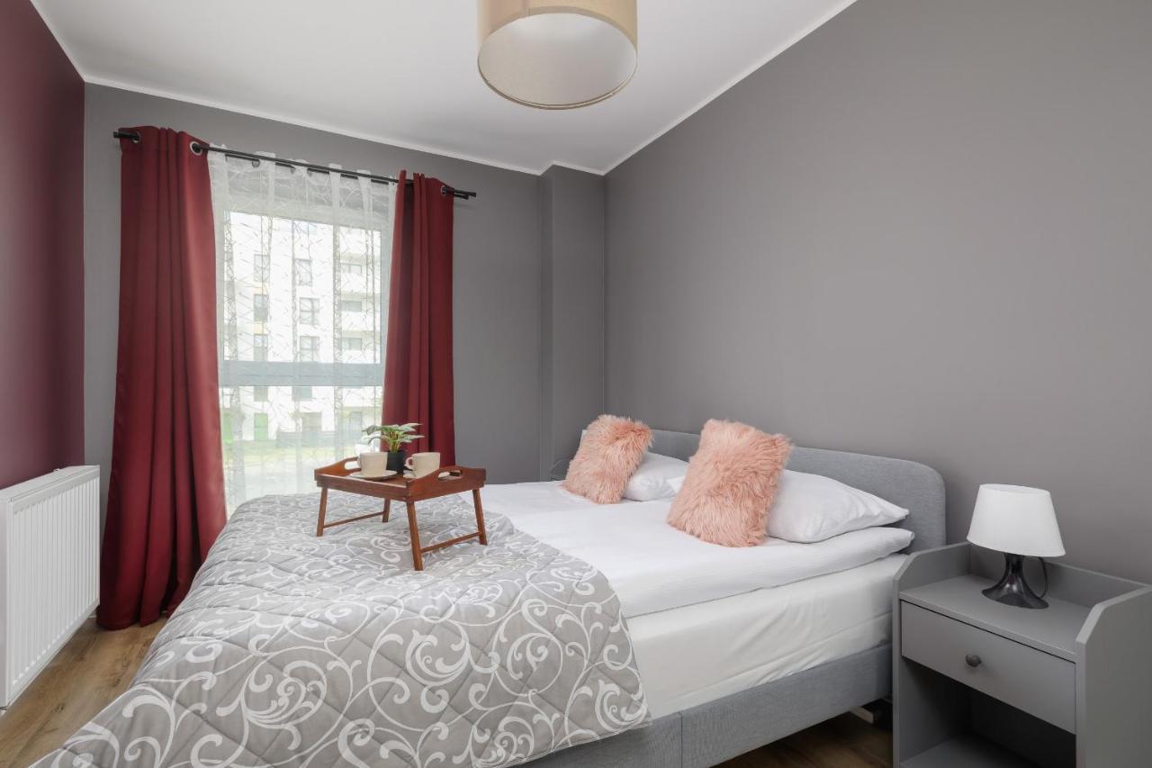 Comfy Apartment Pachonskiego With Parking In Krakow By Noclegi Renters Exterior photo